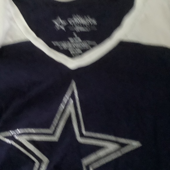 NFL women’s Dallascowboys shirt size S. - Picture 2 of 4